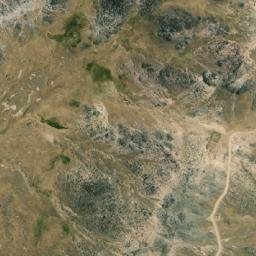 Satellite imagery of Cerros Yanac, PE