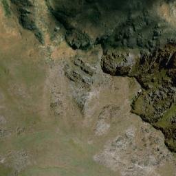 Satellite imagery of Cerro Pariahucro, PE
