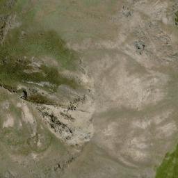 Satellite imagery of Cerro Pariahucro, PE