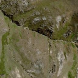 Satellite imagery of Cerro Pariahucro, PE