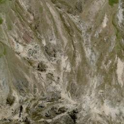 Satellite imagery of Cerro Pariahucro, PE