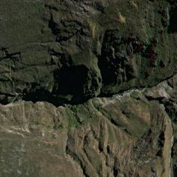 Satellite imagery of Cerro Huincunari, PE