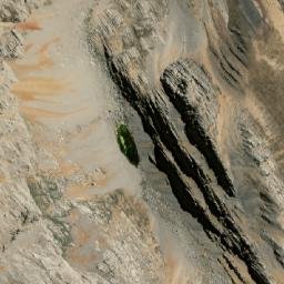 Satellite imagery of Cerro Huanda, PE