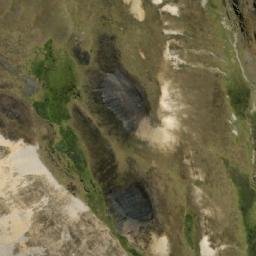 Satellite imagery of Cerro Quenhuaucro, PE