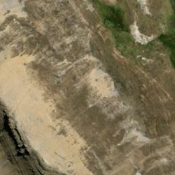 Satellite imagery of Cerro Quenhuaucro, PE