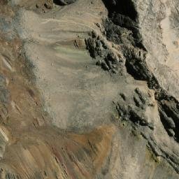 Satellite imagery of Cerro Paclla, PE