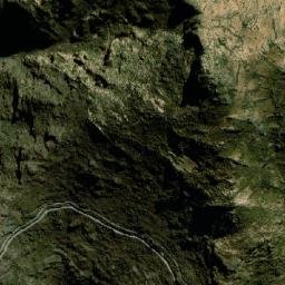 Satellite imagery of Cerro Quishuaray, PE