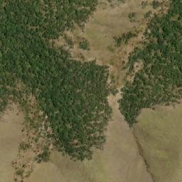 Satellite imagery of Hucumo, AO