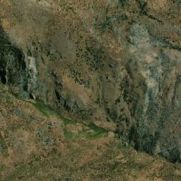 Satellite imagery of Cerro Yanapata, PE