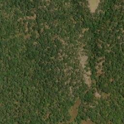 Satellite imagery of Hucumo, AO