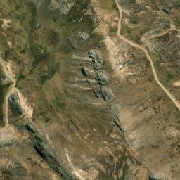 Satellite imagery of Carhuacayan, PE
