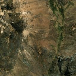 Satellite imagery of Carhuacayan, PE