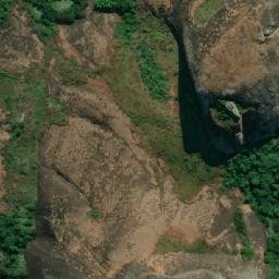 Satellite imagery of Umbi, AO