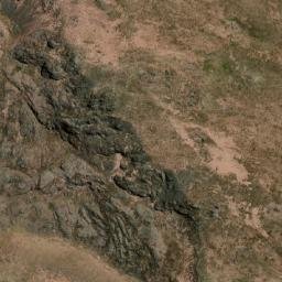 Satellite imagery of Cerro Umanay Grande, PE