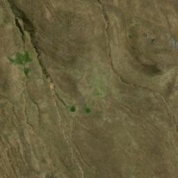 Satellite imagery of Cerro Carcapata Chico, PE
