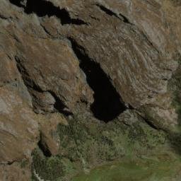 Satellite imagery of Cumbre Pucacocha, PE