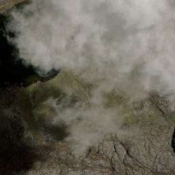 Satellite imagery of Cumbre Pucacocha, PE