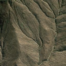 Satellite imagery of Cerro Puyhuan, PE
