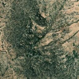 Satellite imagery of Iariambungo, AO