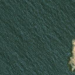 Satellite imagery of Farol Giraúl, AO
