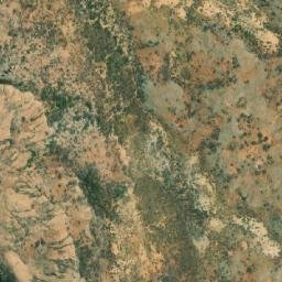 Satellite imagery of Pále, AO