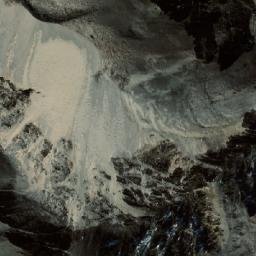 Satellite imagery of Cerro Tiara, BO