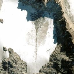 Satellite imagery of Nevado Vinohuara, BO