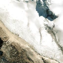 Satellite imagery of Nevado Vinohuara, BO