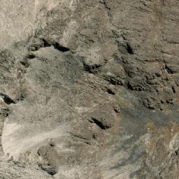 Satellite imagery of Cerro Chekhapa, BO