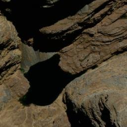 Satellite imagery of Cerro Rosario, BO