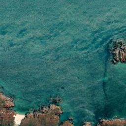 Satellite imagery of Mid Rock, AU