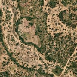 Satellite imagery of Amutenha, AO