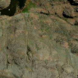 Satellite imagery of Nevado Taquesi, BO