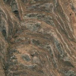 Satellite imagery of Mina Calasane, PE