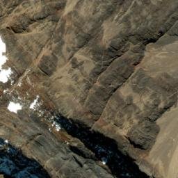 Satellite imagery of Cerro Linko Linko, BO