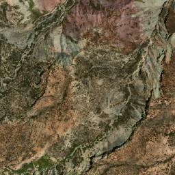 Satellite imagery of Cerro Llustha Jakke, BO