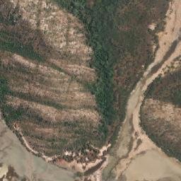 Satellite imagery of Round Hill, AU