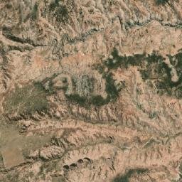 Satellite imagery of Cerro Llauri Chambi, BO