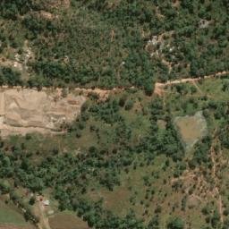 Satellite imagery of Daves Luck, ZW