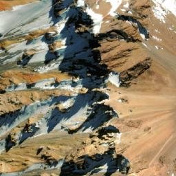 Satellite imagery of Cerro Quiñuta, CL
