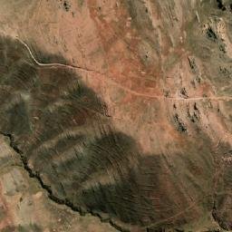 Satellite imagery of Cerro Huaylluma, BO