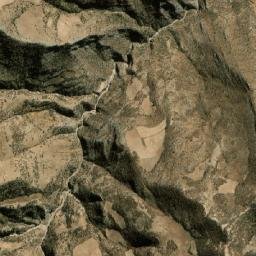 Satellite imagery of Cerro Canlla Chuto, BO