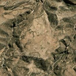 Satellite imagery of Cerro Canlla Chuto, BO