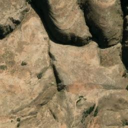 Satellite imagery of Abra Challaqui, BO