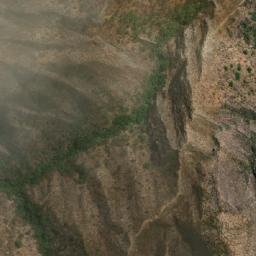 Satellite imagery of Cerro Huayraloma, BO