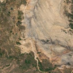 Satellite imagery of Cerro Huayraloma, BO