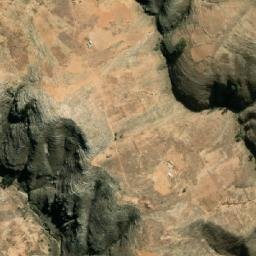 Satellite imagery of Abra Challaqui, BO