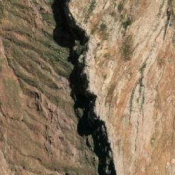 Satellite imagery of Cerro Llamachaqui, BO