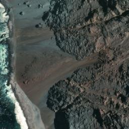 Satellite imagery of Cerro Velásquez, CL