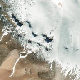 Satellite imagery of Cerro Puquintica, BO